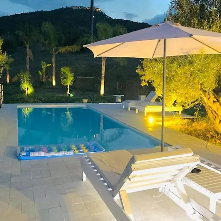 Sicily, Gorgeous With Private Pool, Near Cefalu' *