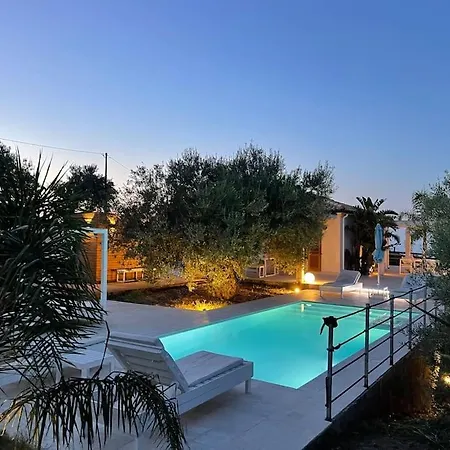 Sicily, Gorgeous With Private Pool, Near Cefalu' Villa Finale
