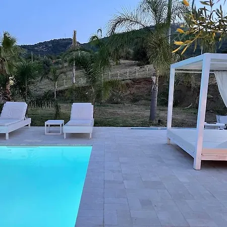 Sicily, Gorgeous With Private Pool, Near Cefalu' Villa *
