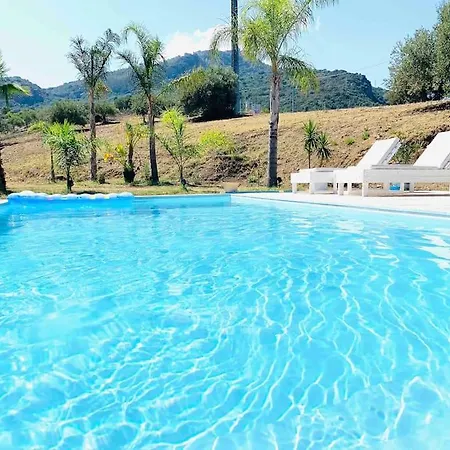 Sicily, Gorgeous With Private Pool, Near Cefalu' Villa *
