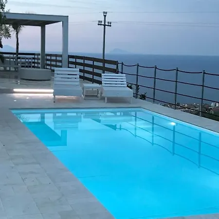 Sicily, Gorgeous With Private Pool, Near Cefalu'